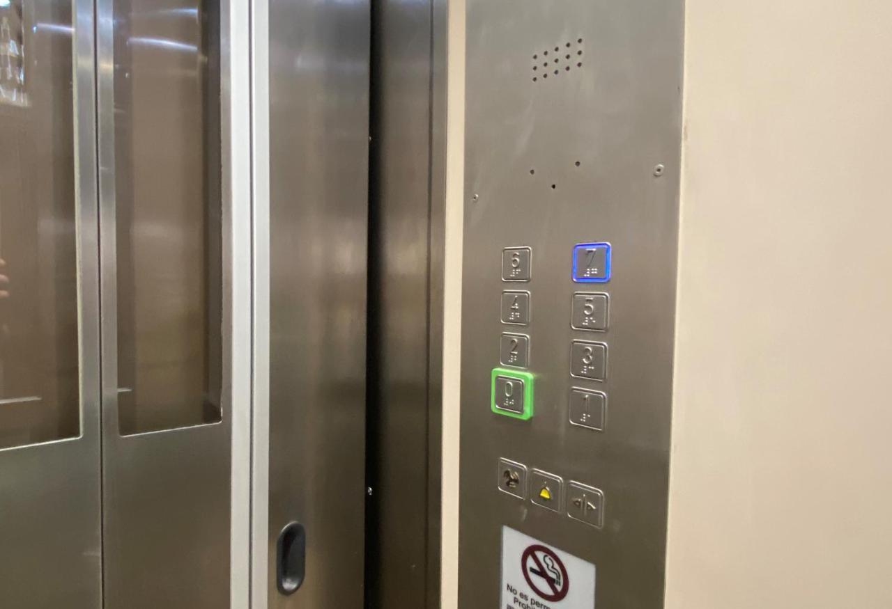 Fisa Rentals Aribau Barcelona Bagian luar foto