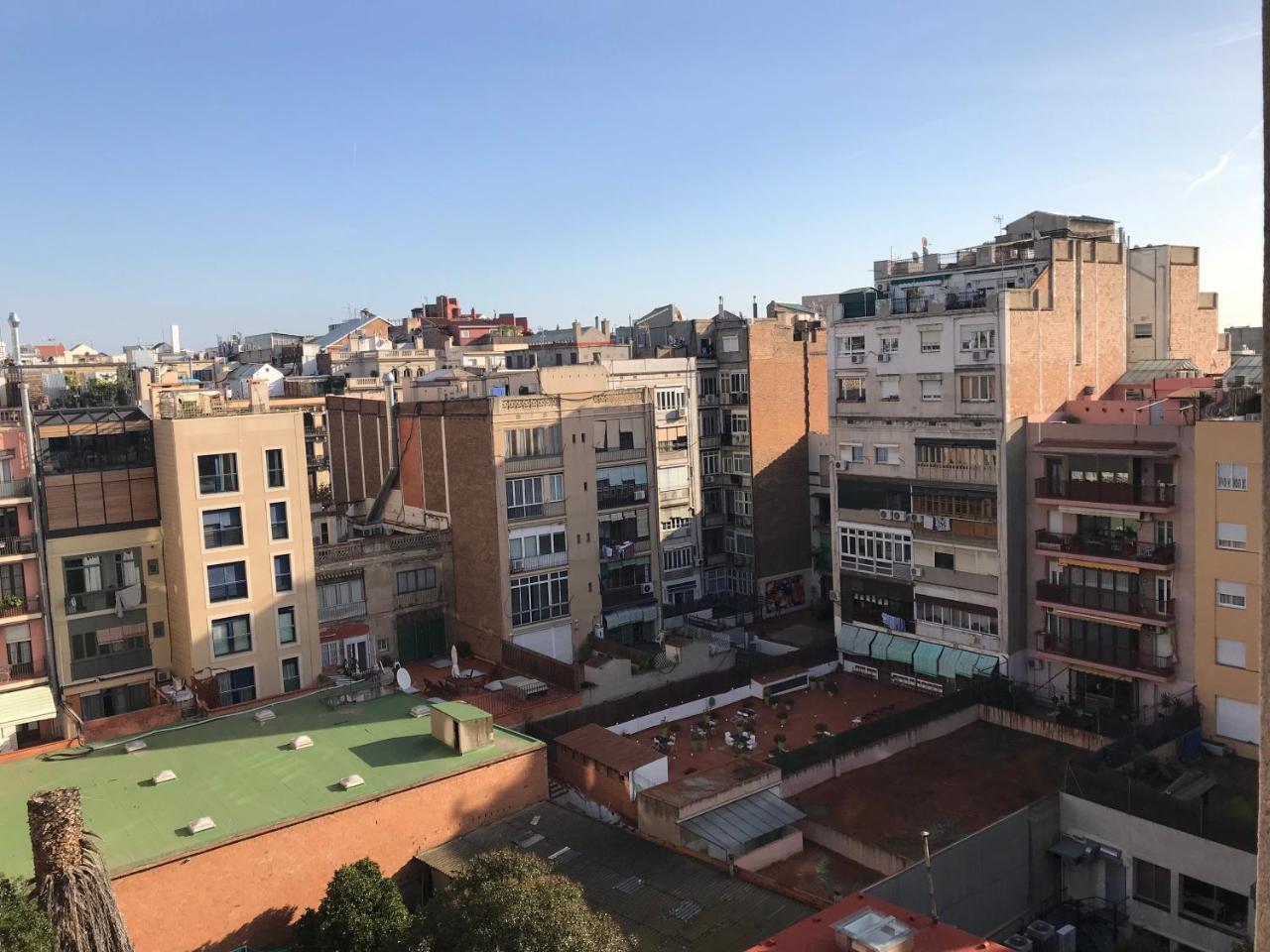 Fisa Rentals Aribau Barcelona Bagian luar foto