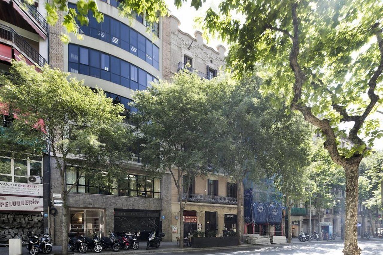 Fisa Rentals Aribau Barcelona Bagian luar foto